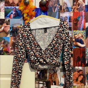 floral crop top small